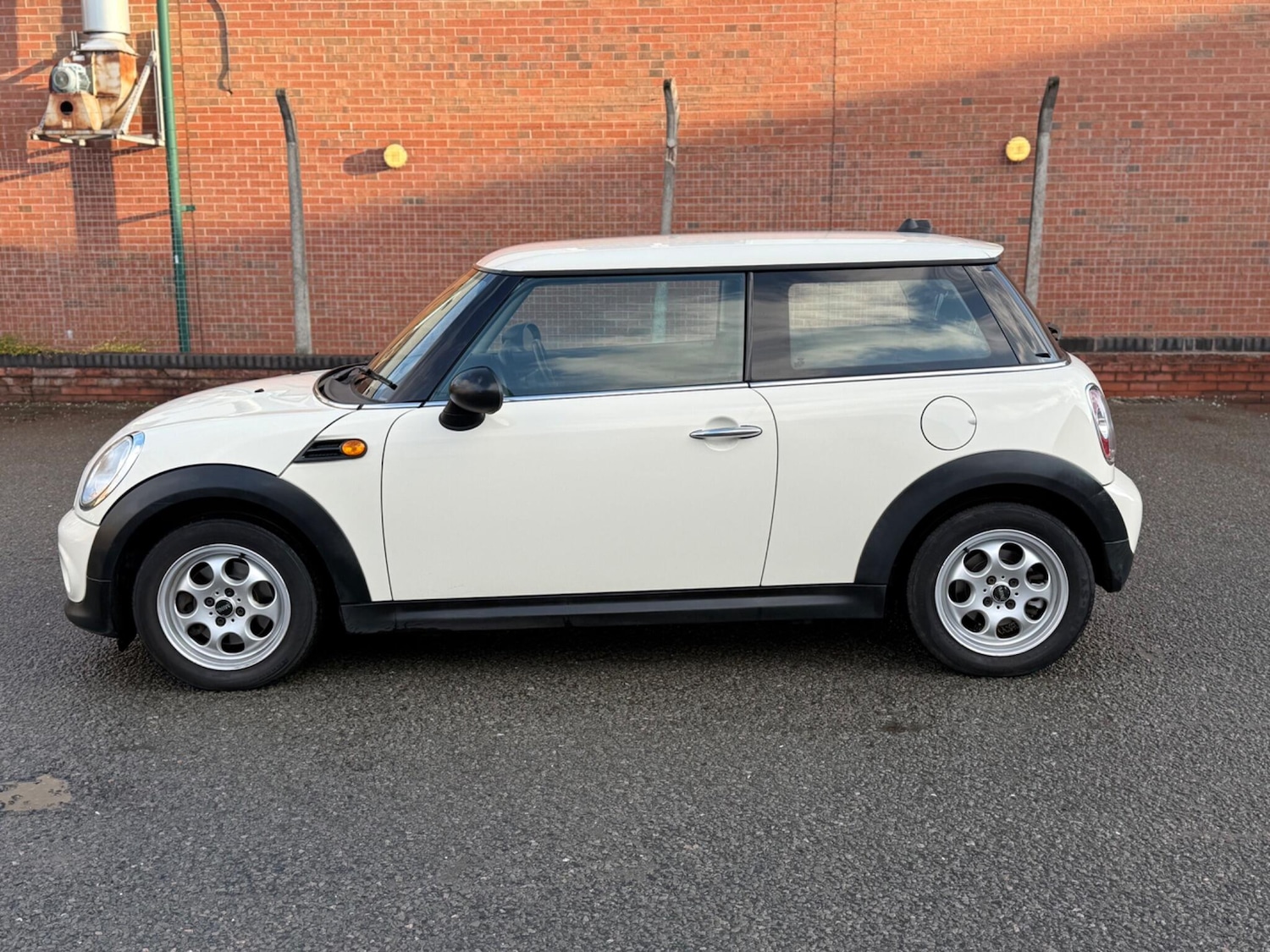 Used MINI Hatch 2012 for sale - 76512454: Photo 6