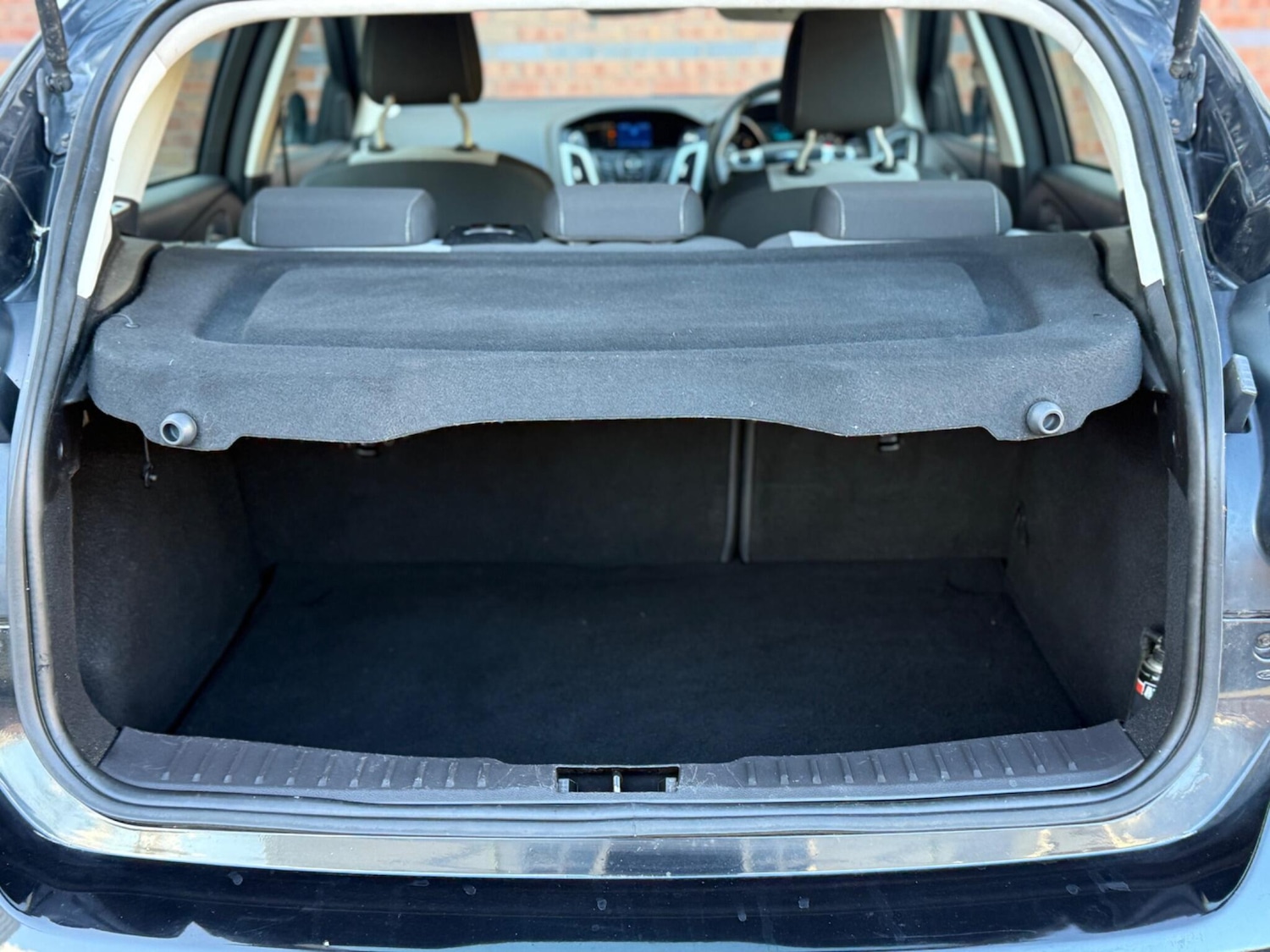 Used Ford Focus 2011 for sale - 76446912: Photo 11