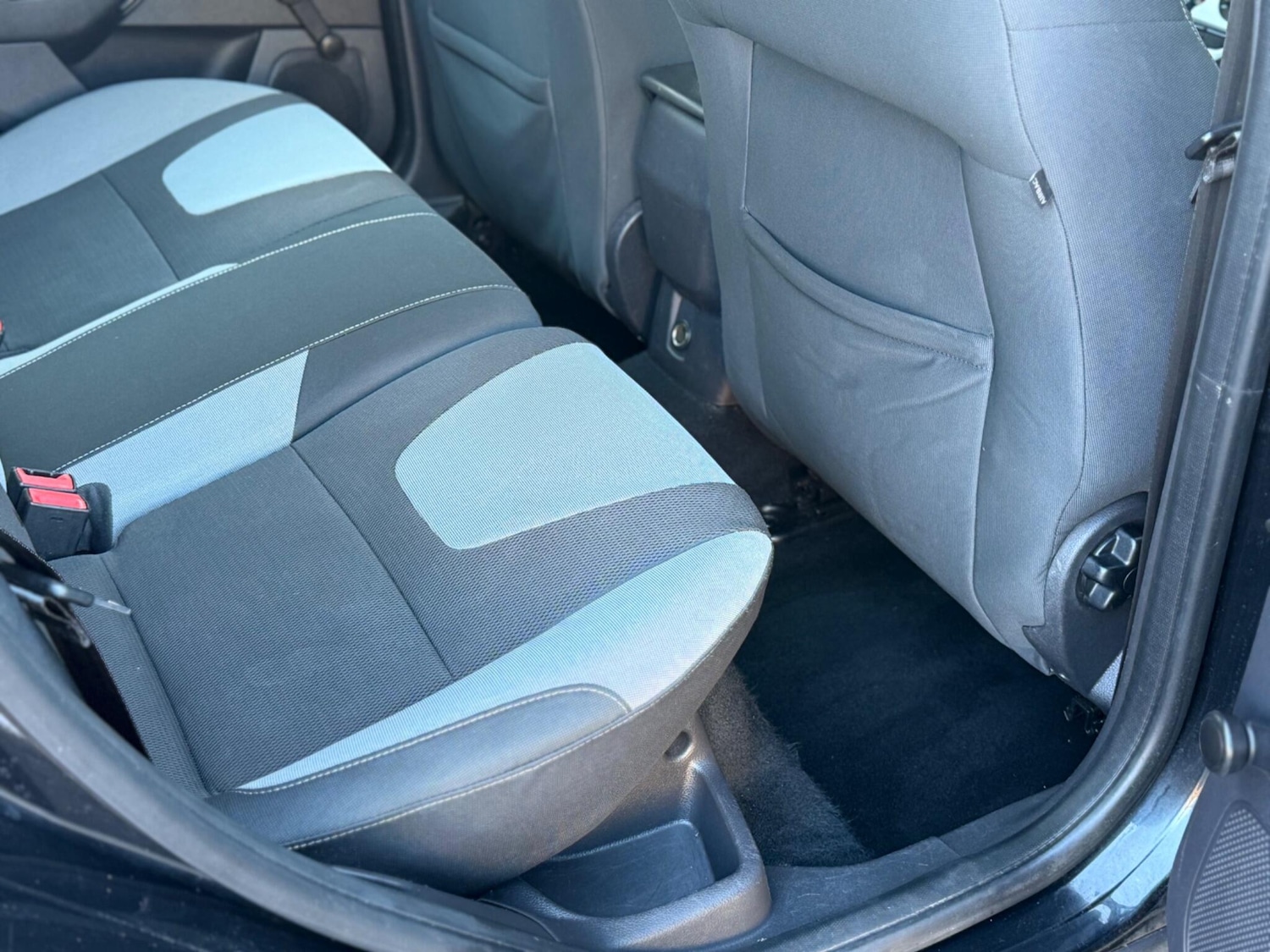 Used Ford Focus 2011 for sale - 76446912: Photo 32