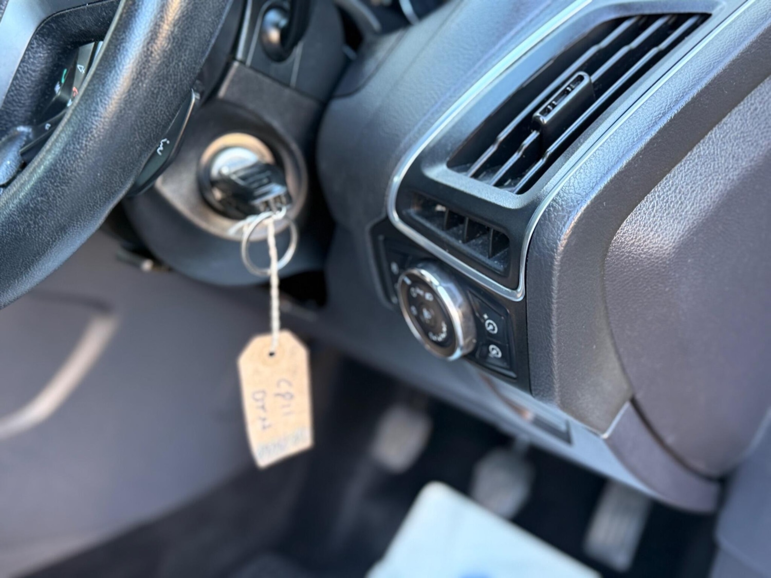 Used Ford Focus 2011 for sale - 76446912: Photo 36