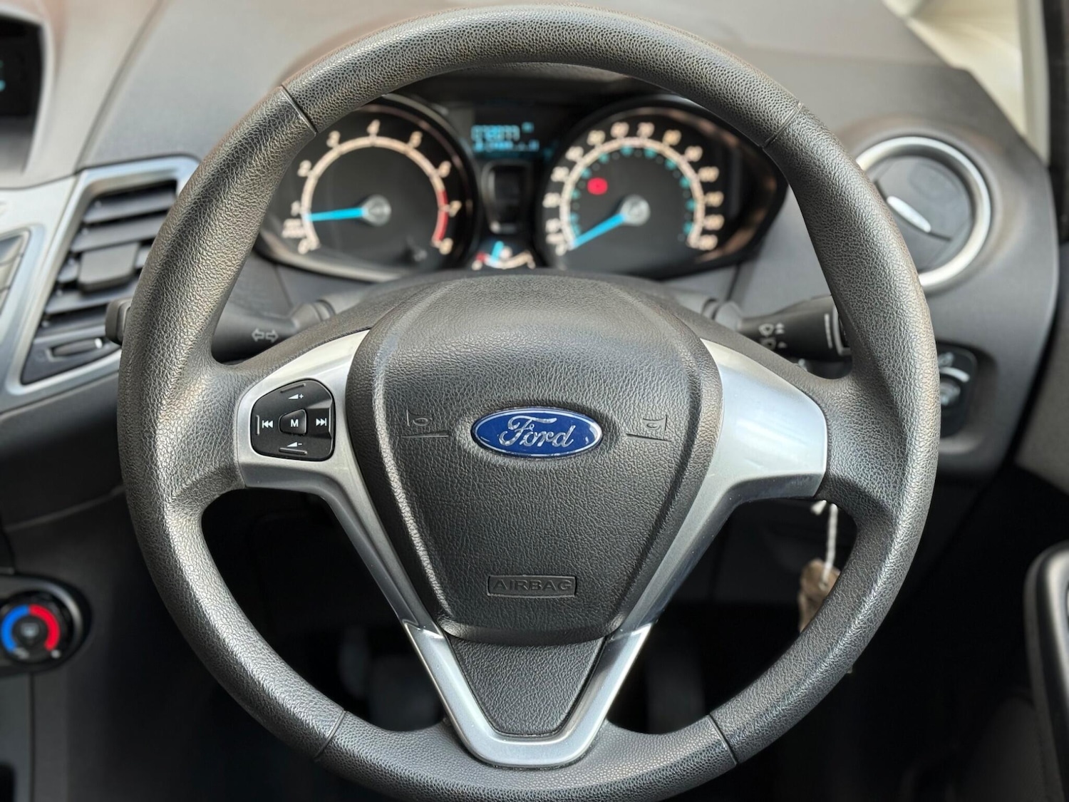 Used Ford Fiesta 2013 for sale - 76409034: Photo 22