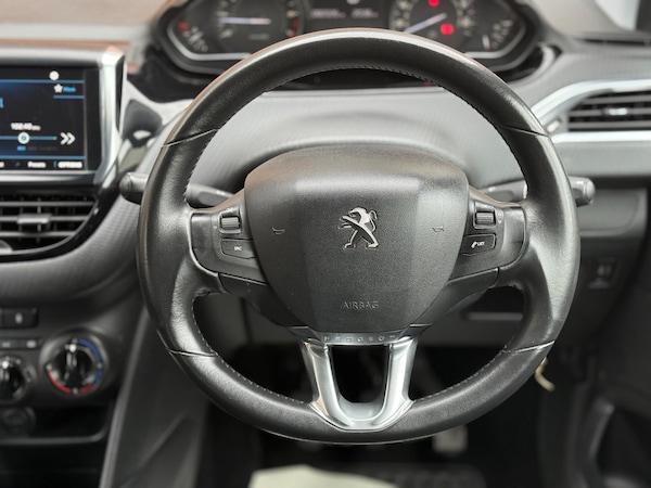 Used Peugeot 208 2017 for sale - 76295687: Photo 22