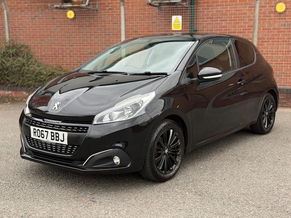 Used Peugeot 208 2017 for sale - 76295687: Photo 26