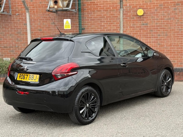 Used Peugeot 208 2017 for sale - 76295687: Photo 27
