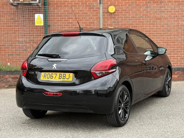 Used Peugeot 208 2017 for sale - 76295687: Photo 6