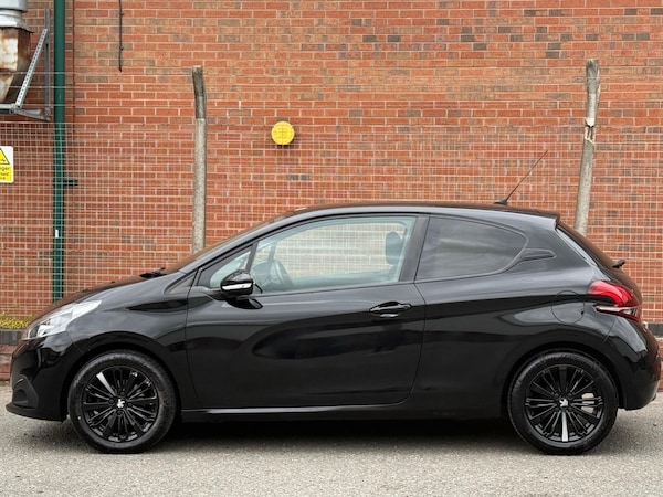 Used Peugeot 208 2017 for sale - 76295687: Photo 7