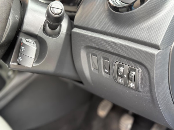 Used Renault Captur 2014 for sale - 76199747: Photo 27