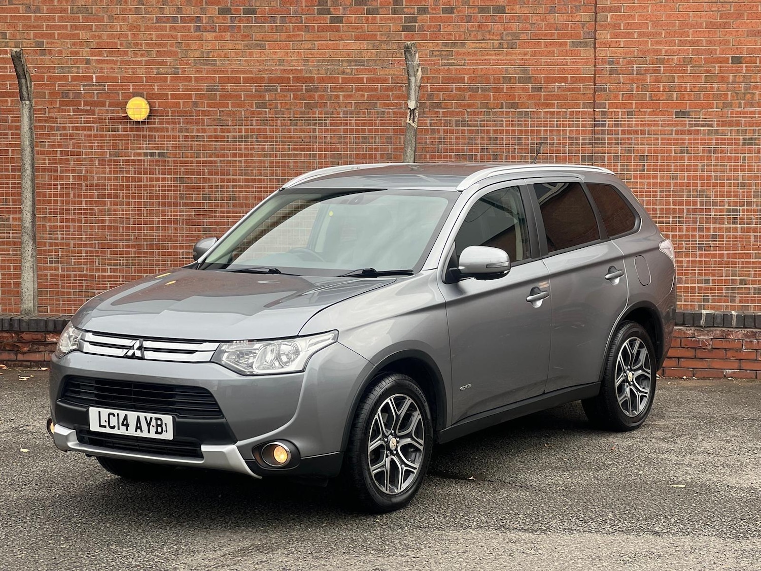 Used Mitsubishi Outlander 2014 for sale - 76360095: Photo 26