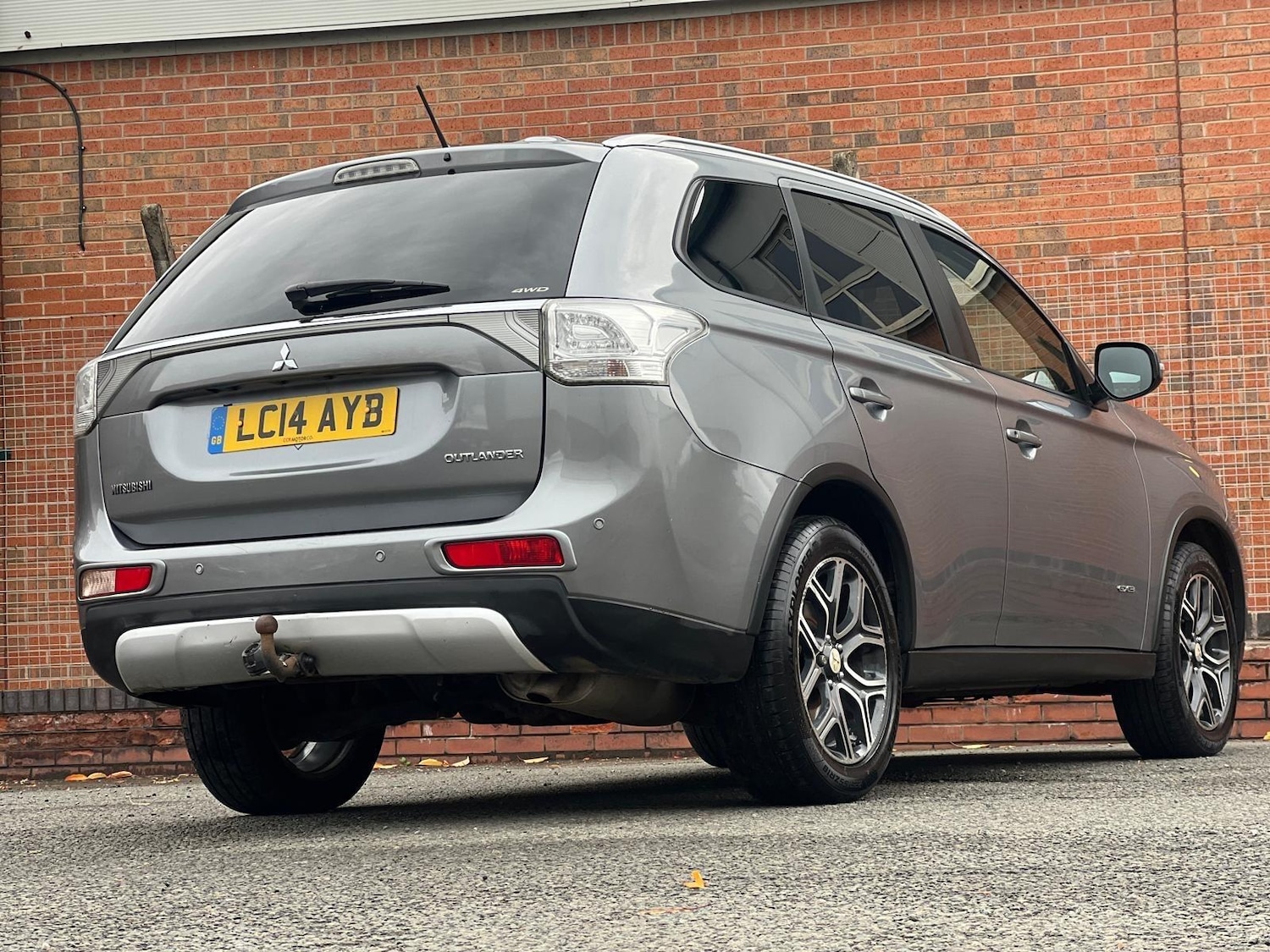 Used Mitsubishi Outlander 2014 for sale - 76360095: Photo 32