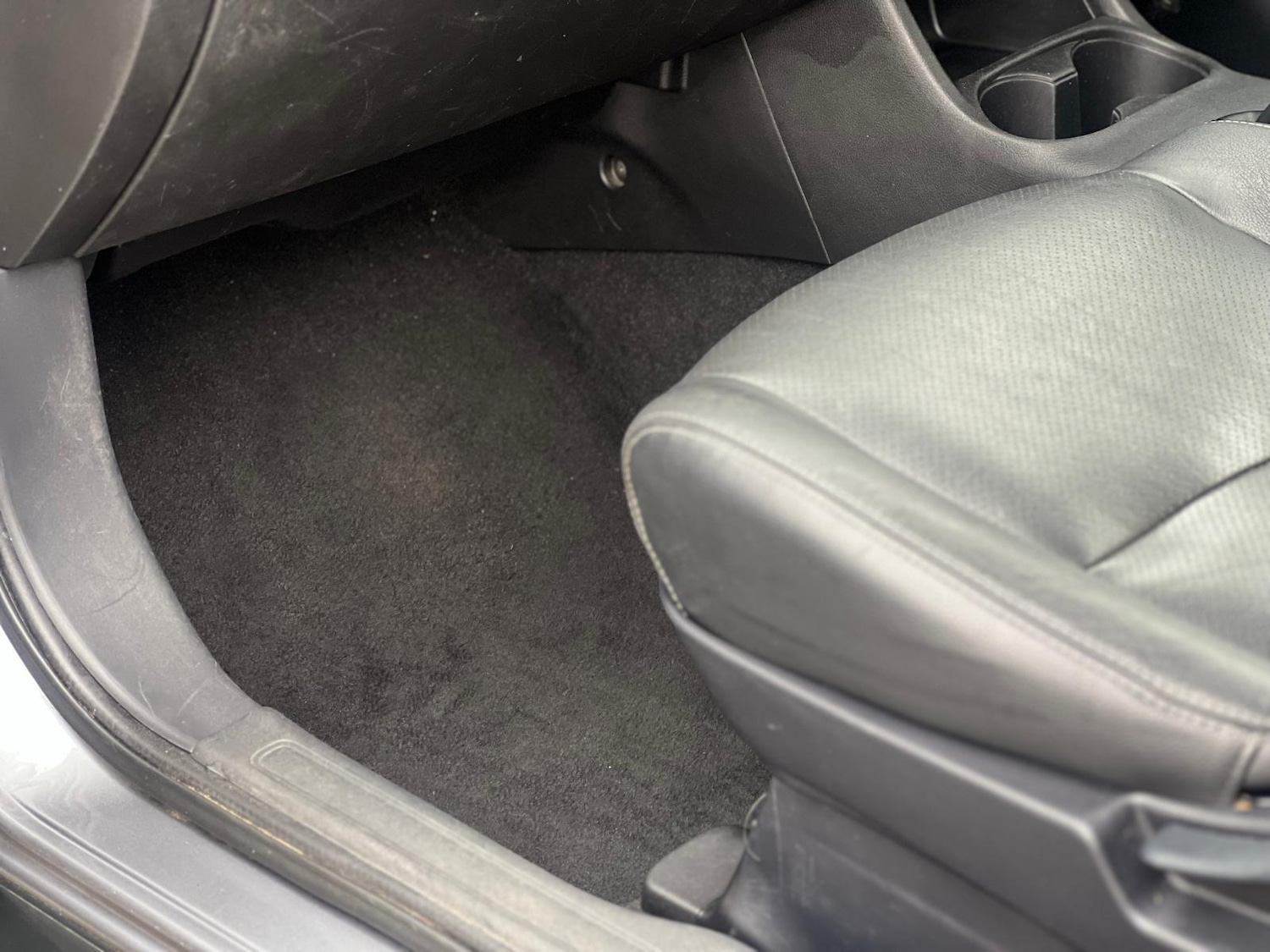 Used Mitsubishi Outlander 2014 for sale - 76360095: Photo 35