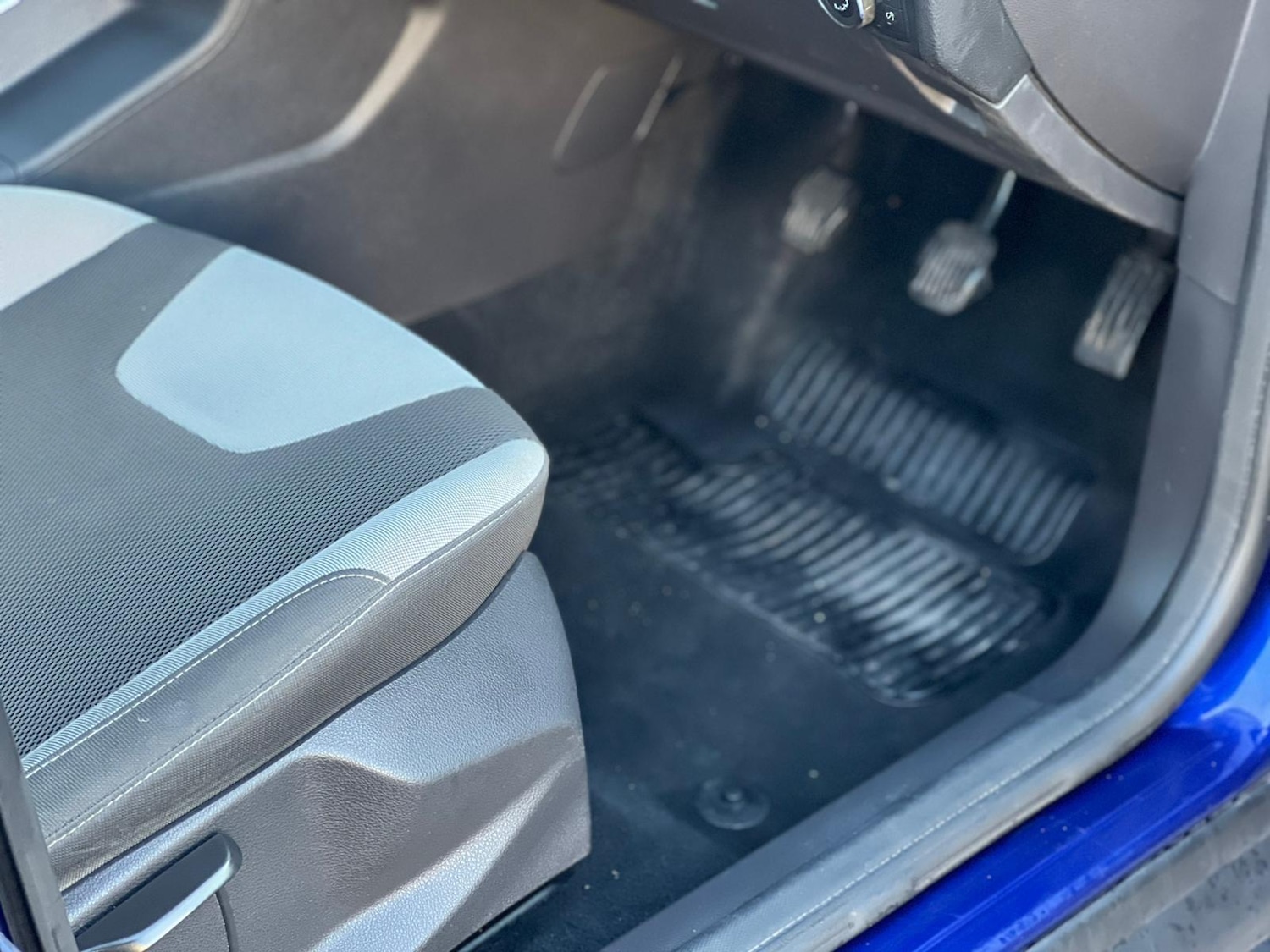 Used Ford Focus 2013 for sale - 77016010: Photo 32