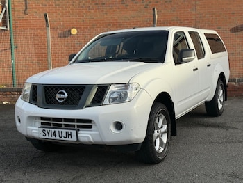 Used Nissan Navara 2014 for sale - 76408905: Photo