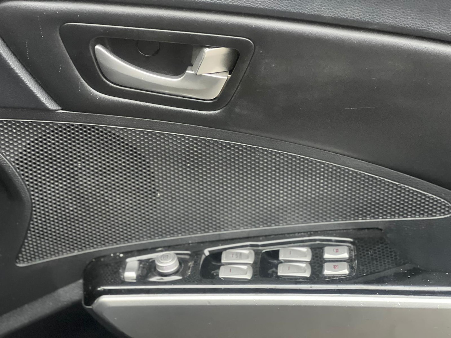 Used Ssangyong Tivoli 2016 for sale - 77242753: Photo 36