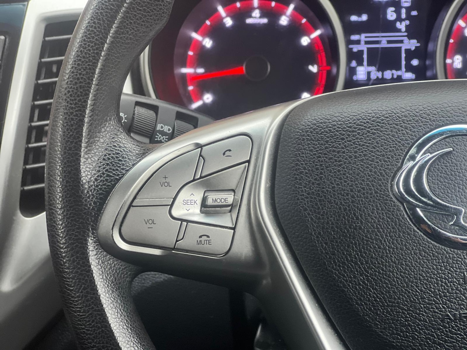 Used Ssangyong Tivoli 2016 for sale - 77242753: Photo 41