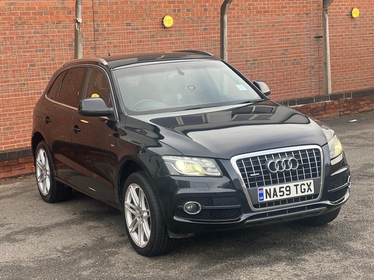 Used Audi Q5 2009 for sale - 76878418: Photo 24