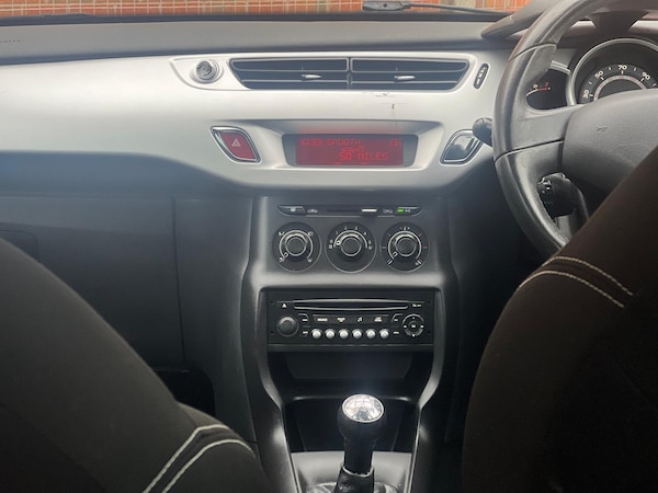 Used Citroen C3 2010 for sale - 76246789: Photo 10