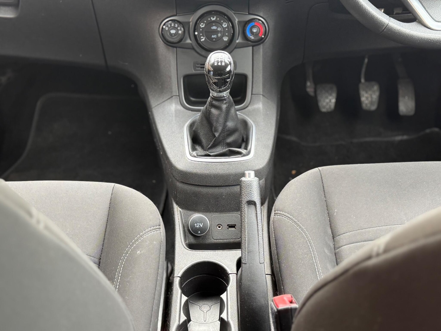 Used Ford Fiesta 2013 for sale - 76498875: Photo 21