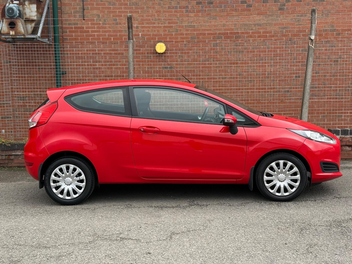 Used Ford Fiesta 2013 for sale - 76498875: Photo 5