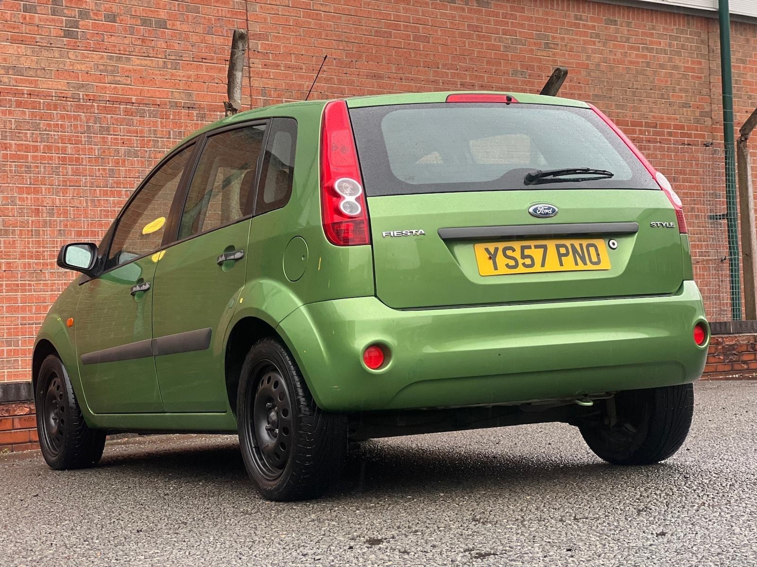 Used Ford Fiesta 2008 for sale - 76878430: Photo 2