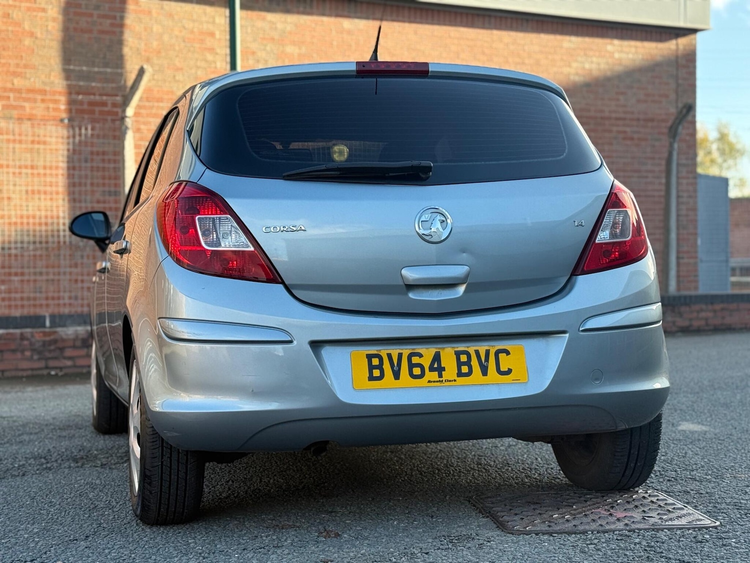 Used Vauxhall Corsa 2014 for sale - 76878428: Photo 2