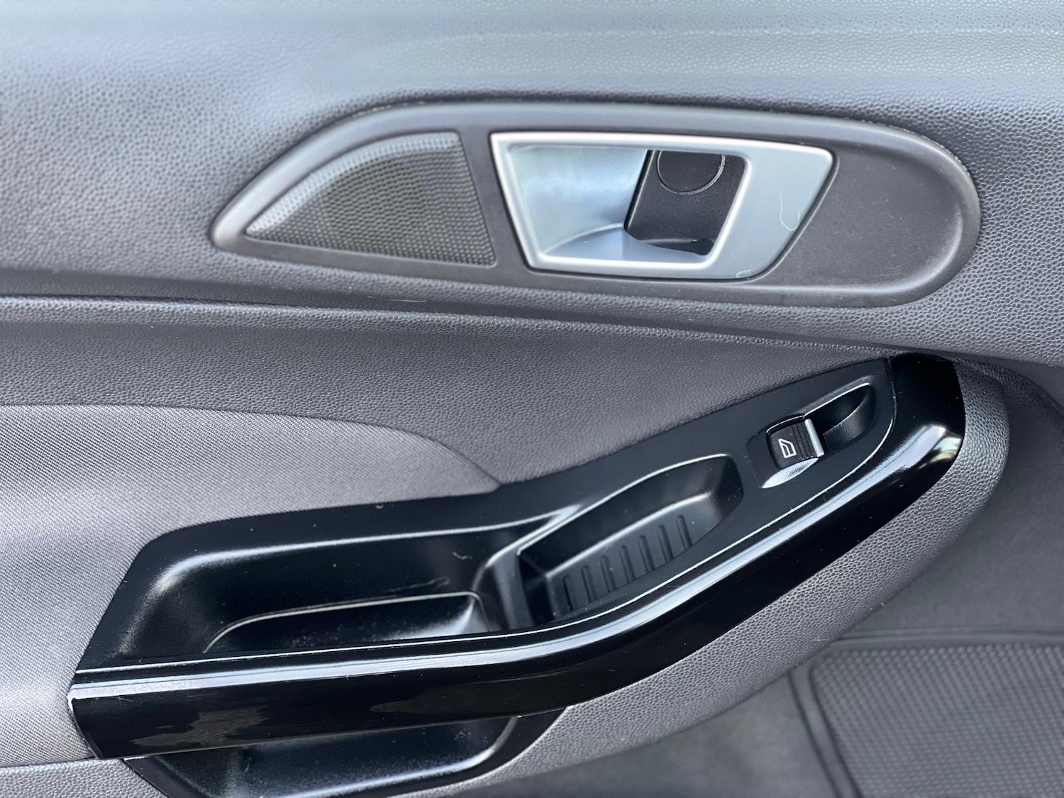 Used Ford Fiesta 2016 for sale - 76424026: Photo 39