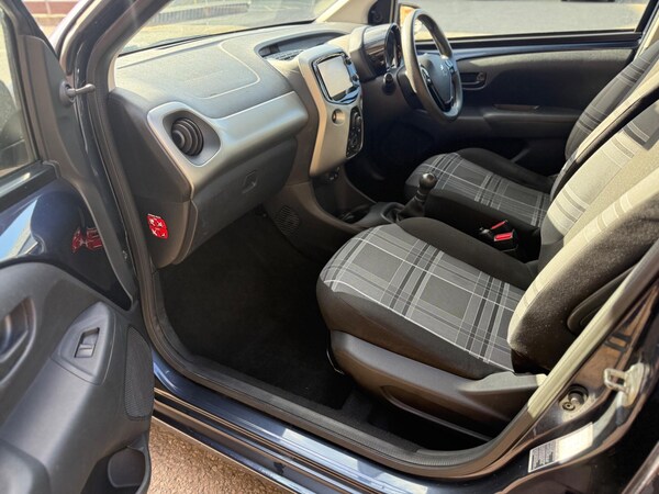 Used Peugeot 108 2016 for sale - 76200768: Photo 28