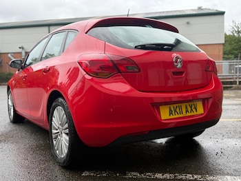 Used Vauxhall Astra 2011 for sale - 75915267: Photo