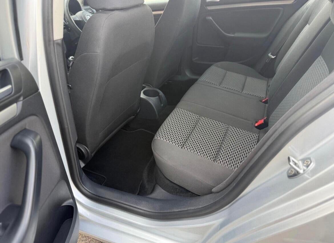 Used Volkswagen Jetta 2010 for sale - 77049912: Photo 12