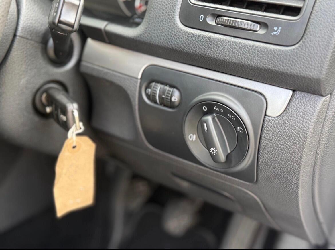 Used Volkswagen Jetta 2010 for sale - 77049912: Photo 31