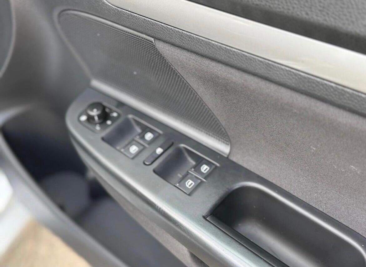 Used Volkswagen Jetta 2010 for sale - 77049912: Photo 35