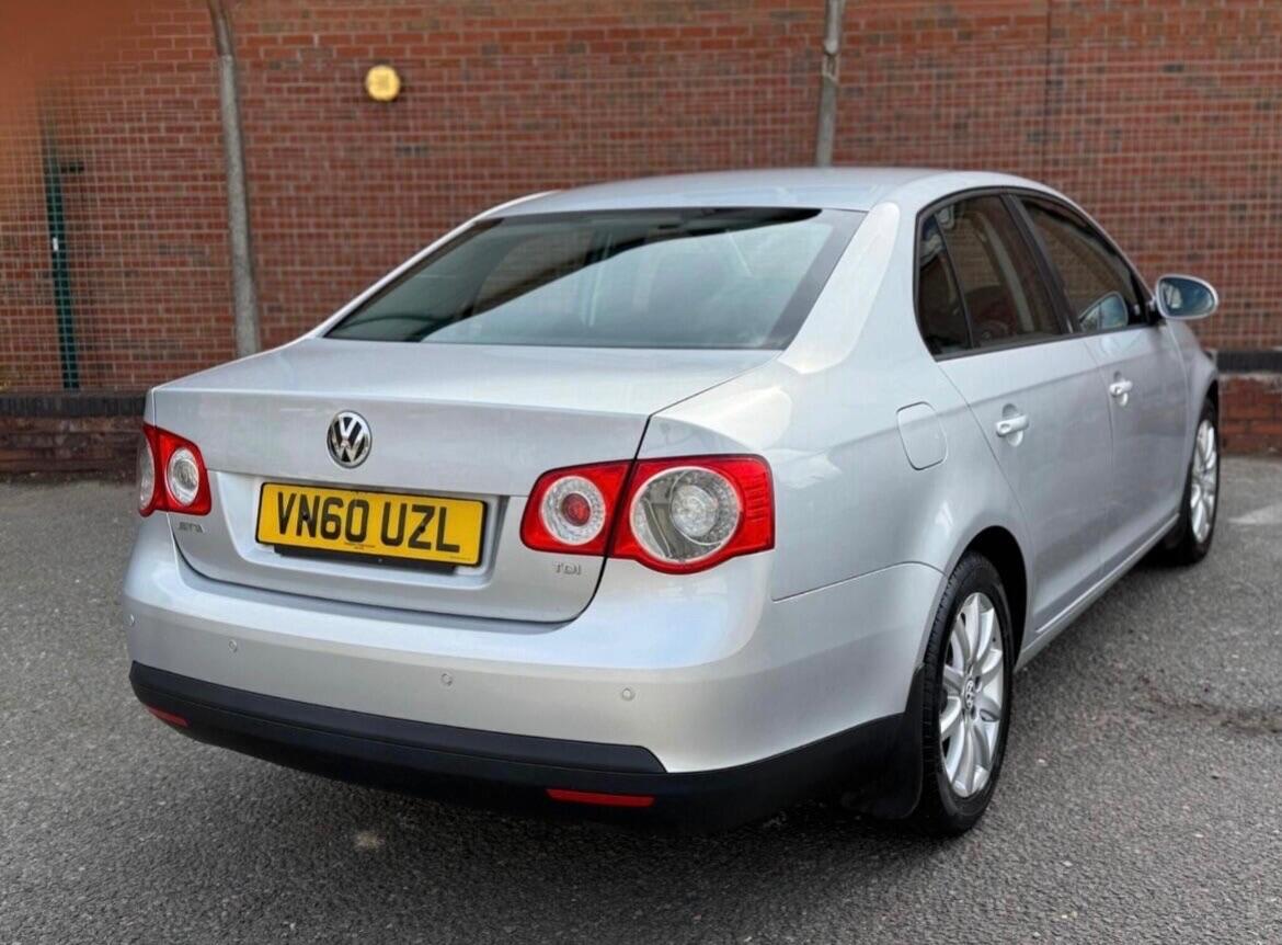 Used Volkswagen Jetta 2010 for sale - 77049912: Photo 5