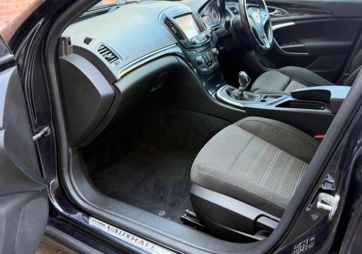 Used Vauxhall Insignia 2015 for sale - 76878396: Photo 40