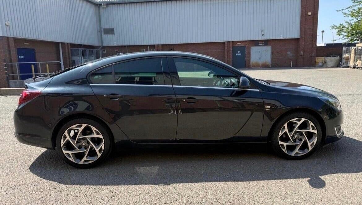 Used Vauxhall Insignia 2015 for sale - 76878396: Photo 5