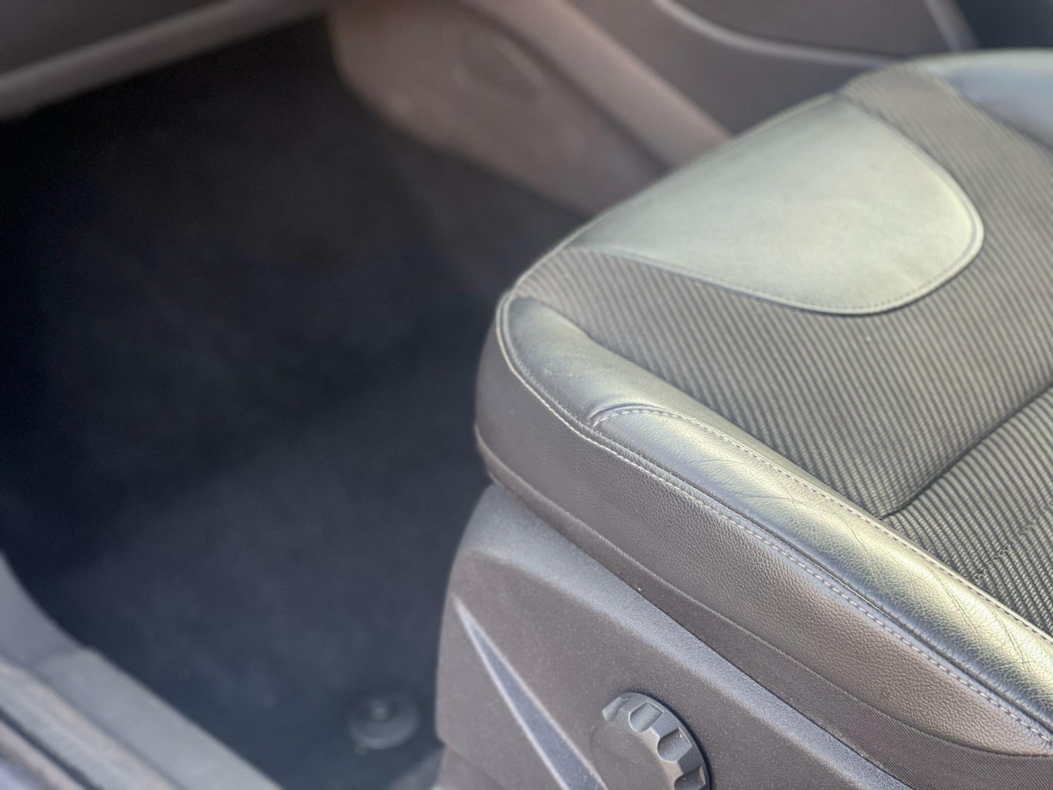 Used Ford Kuga 2016 for sale - 77359227: Photo 34