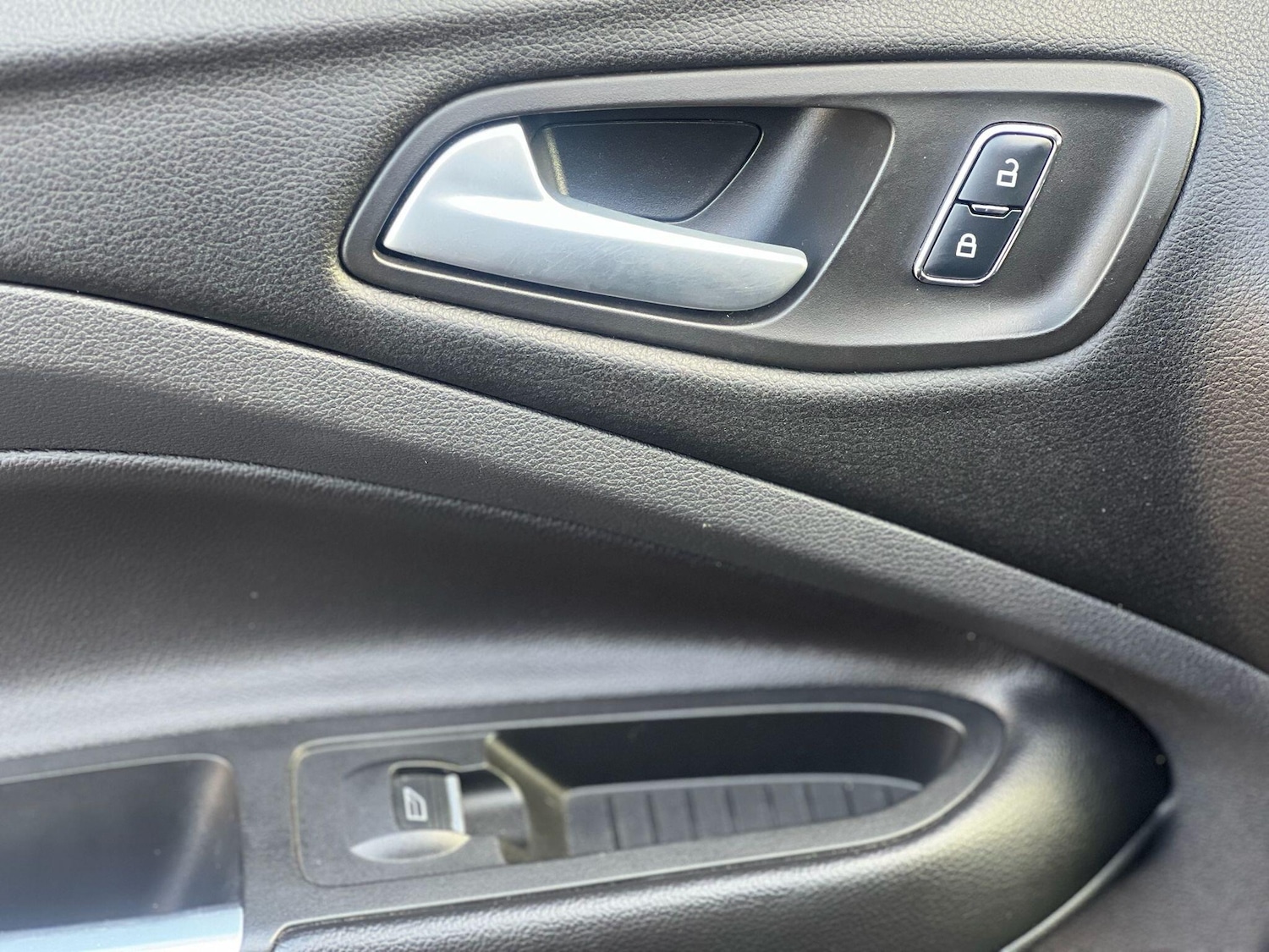 Used Ford Kuga 2016 for sale - 77359227: Photo 39