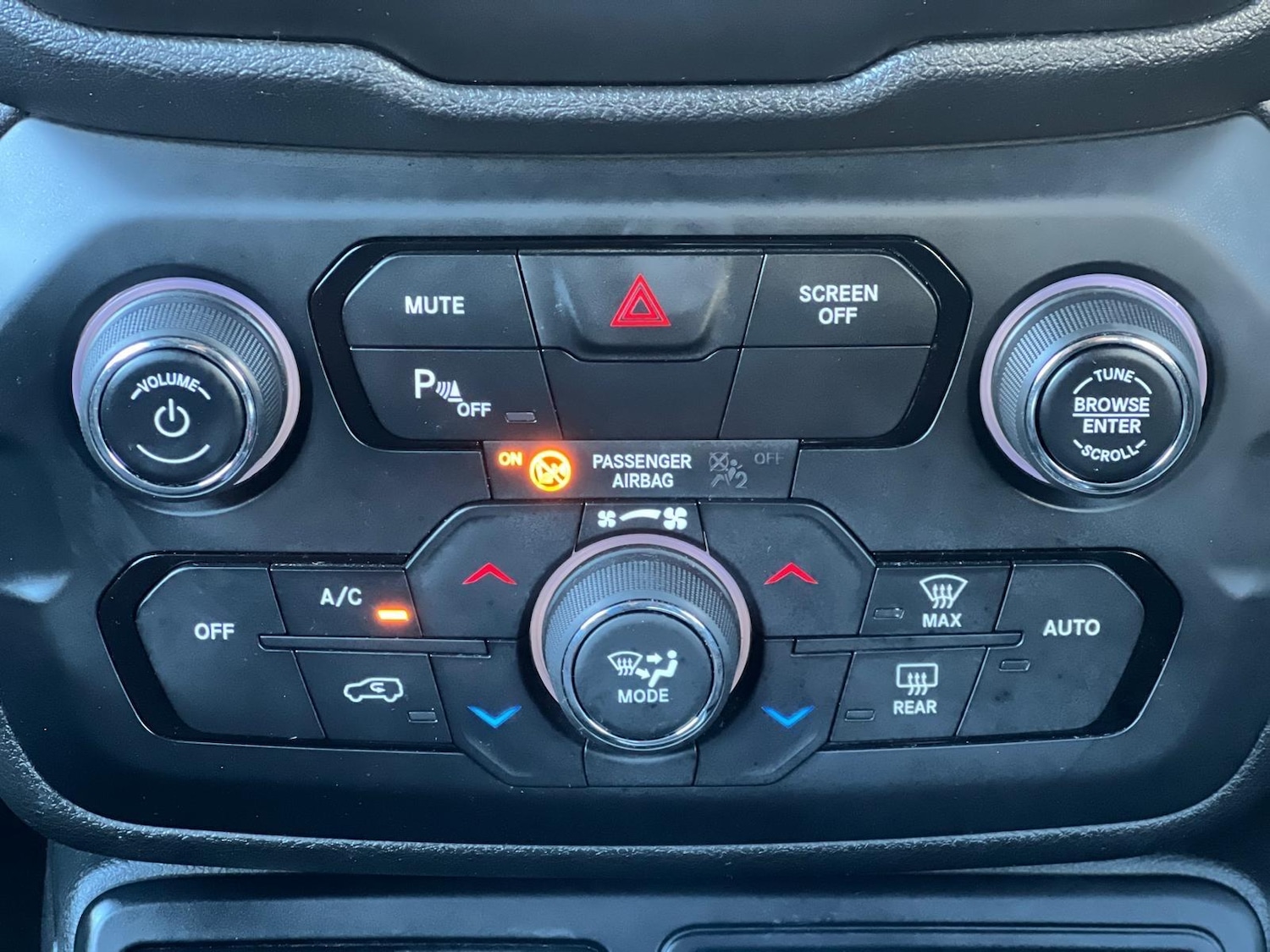 Used Jeep Renegade 2018 for sale - 76878397: Photo 19