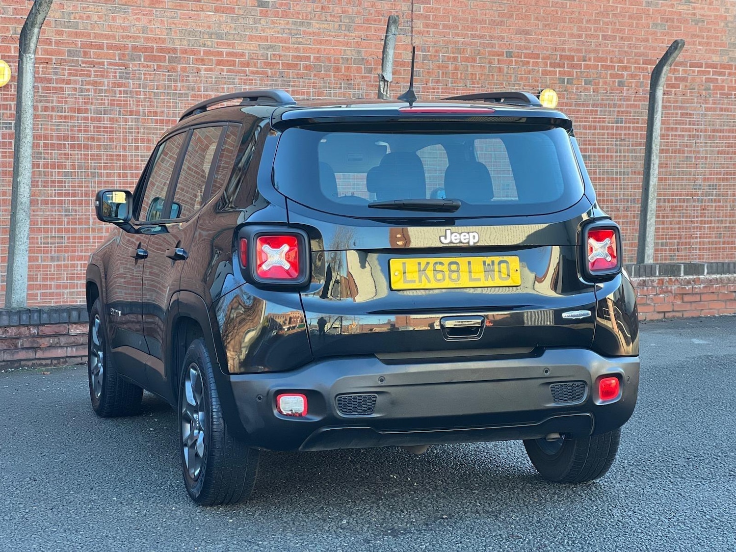 Used Jeep Renegade 2018 for sale - 76878397: Photo 30