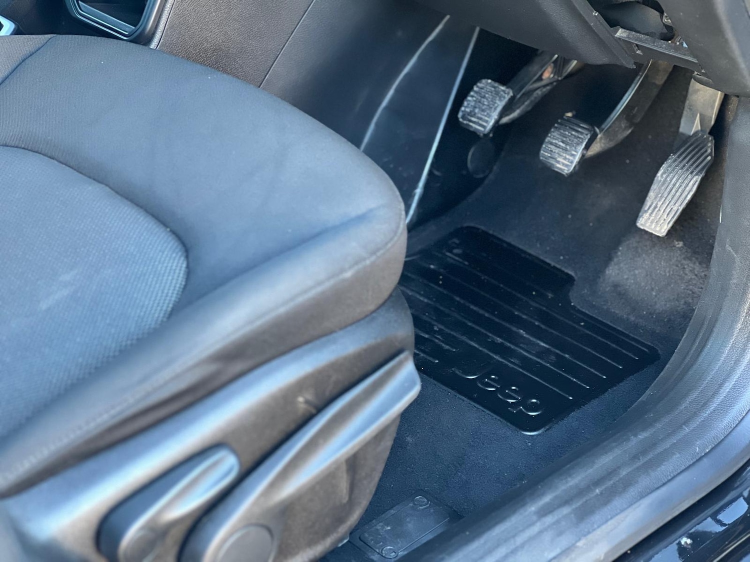 Used Jeep Renegade 2018 for sale - 76878397: Photo 34