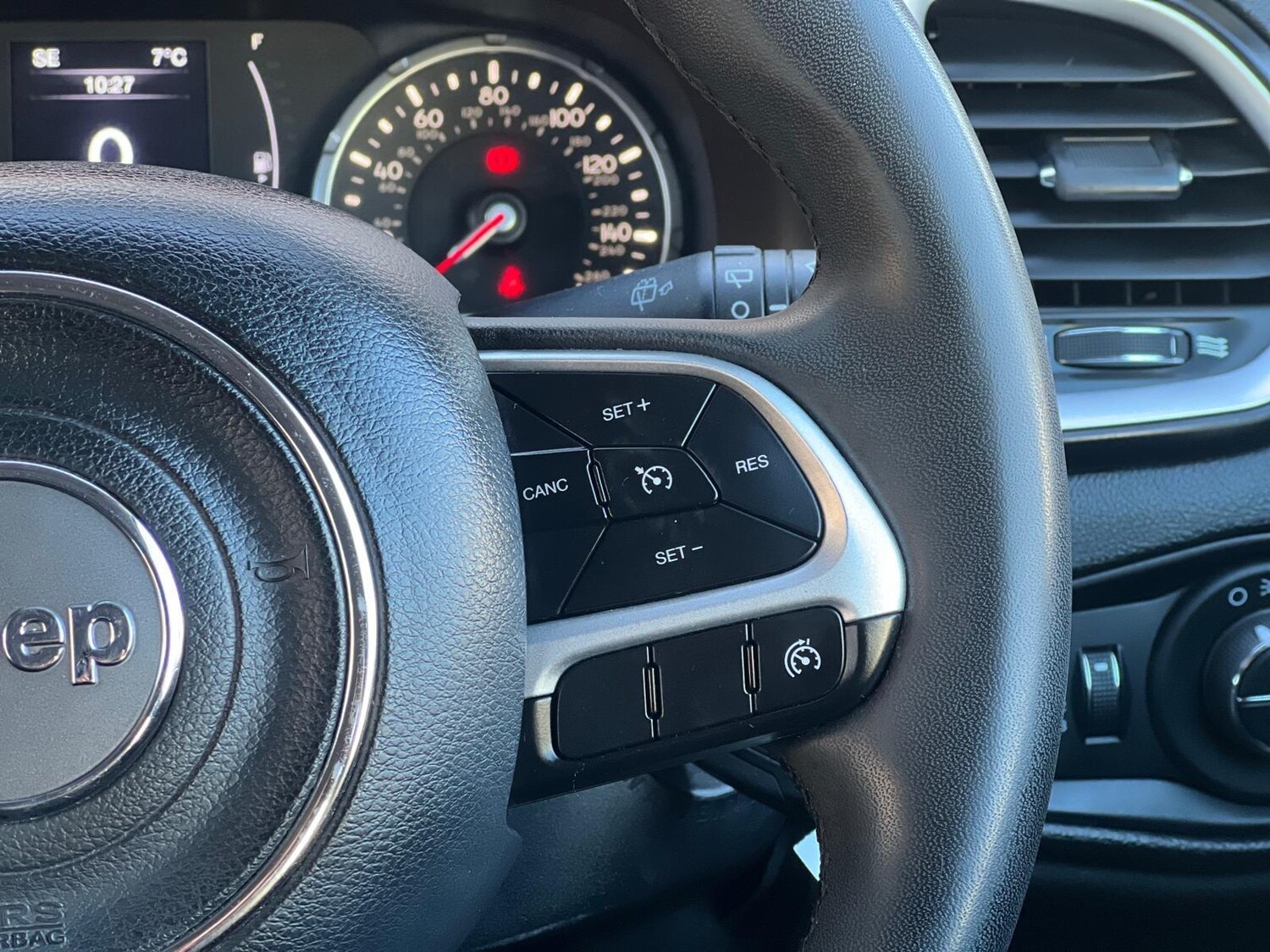 Used Jeep Renegade 2018 for sale - 76878397: Photo 44