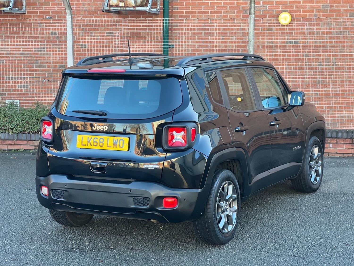 Used Jeep Renegade 2018 for sale - 76878397: Photo 6