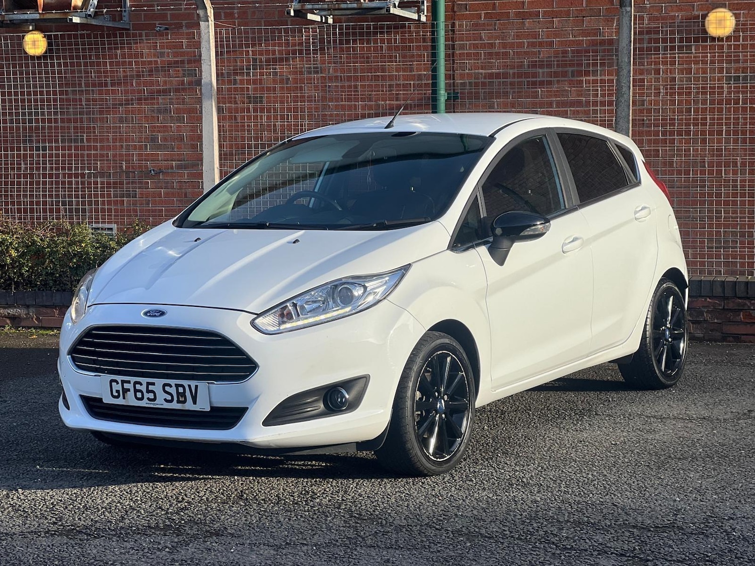 Used Ford Fiesta 2015 for sale - 76878421: Photo 1