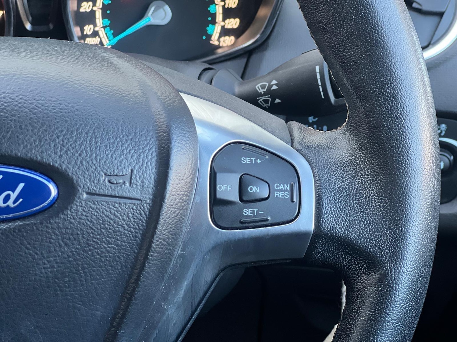 Used Ford Fiesta 2015 for sale - 76878421: Photo 40