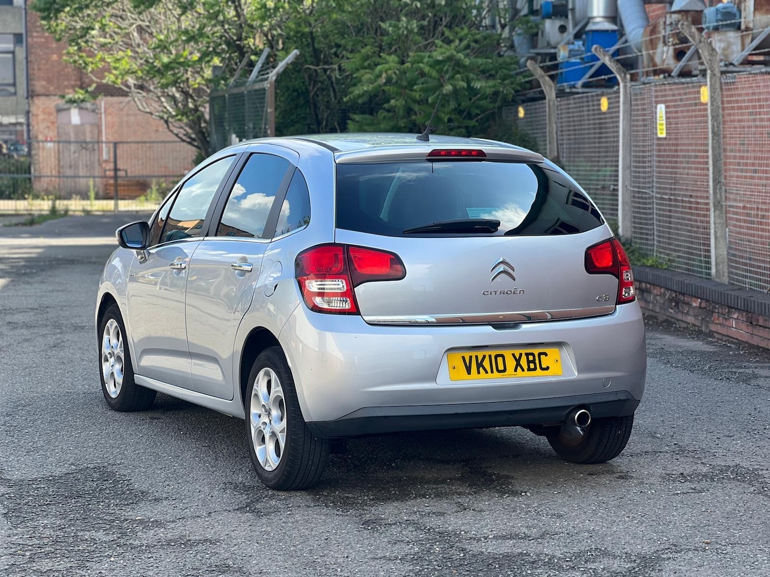 Vehicle 25