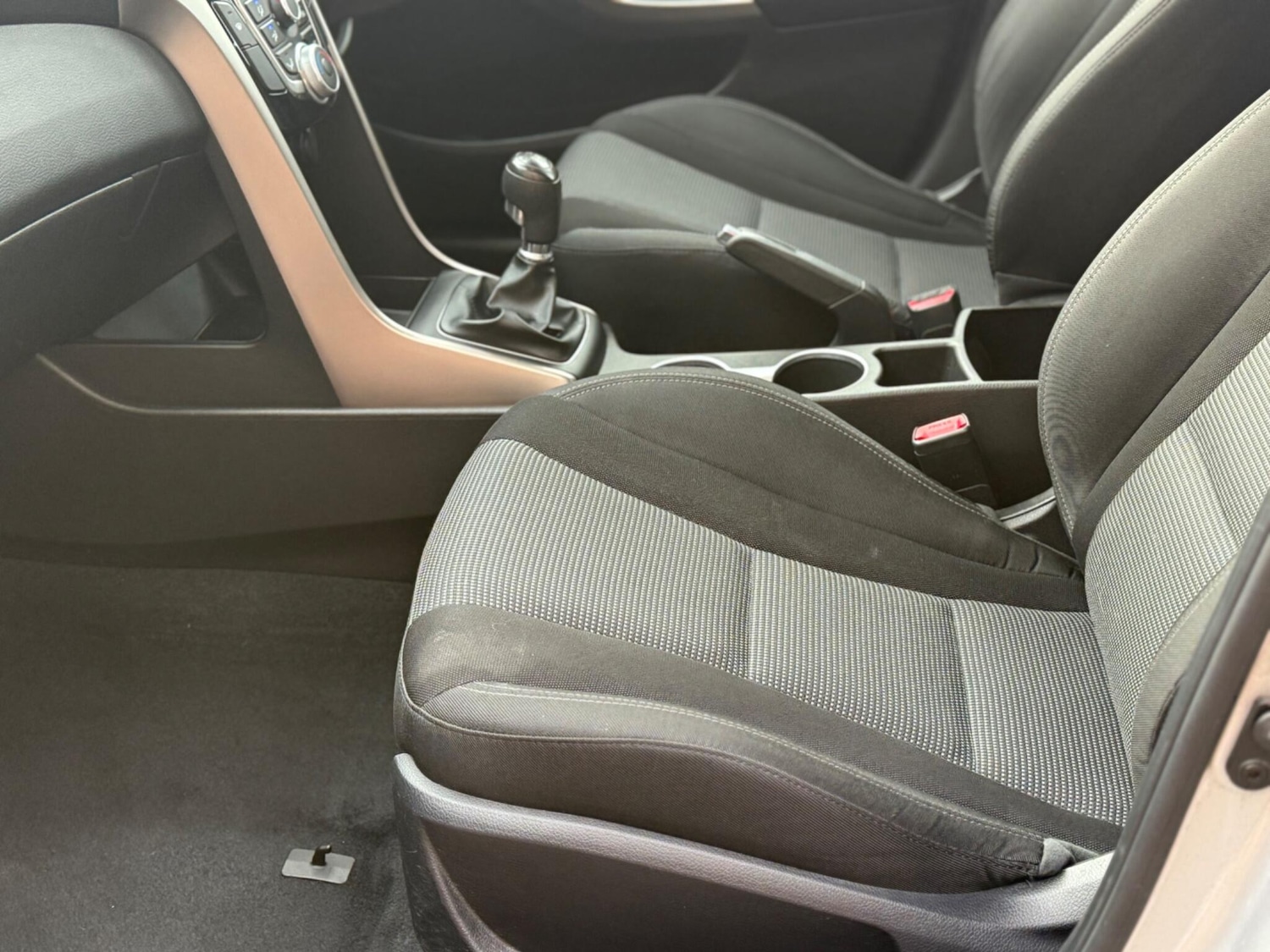 Used Hyundai i30 2015 for sale - 76349078: Photo 14