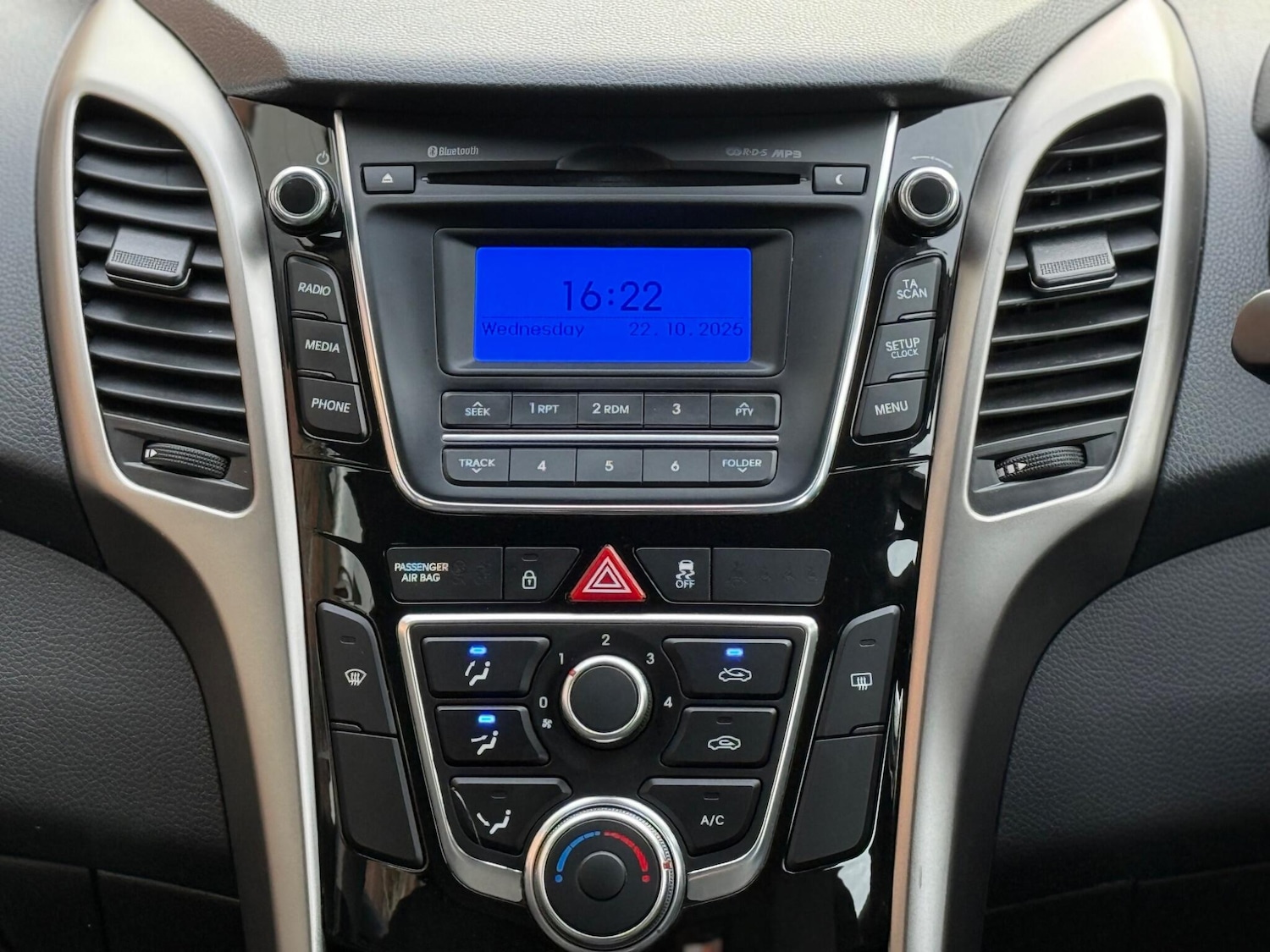 Used Hyundai i30 2015 for sale - 76349078: Photo 18