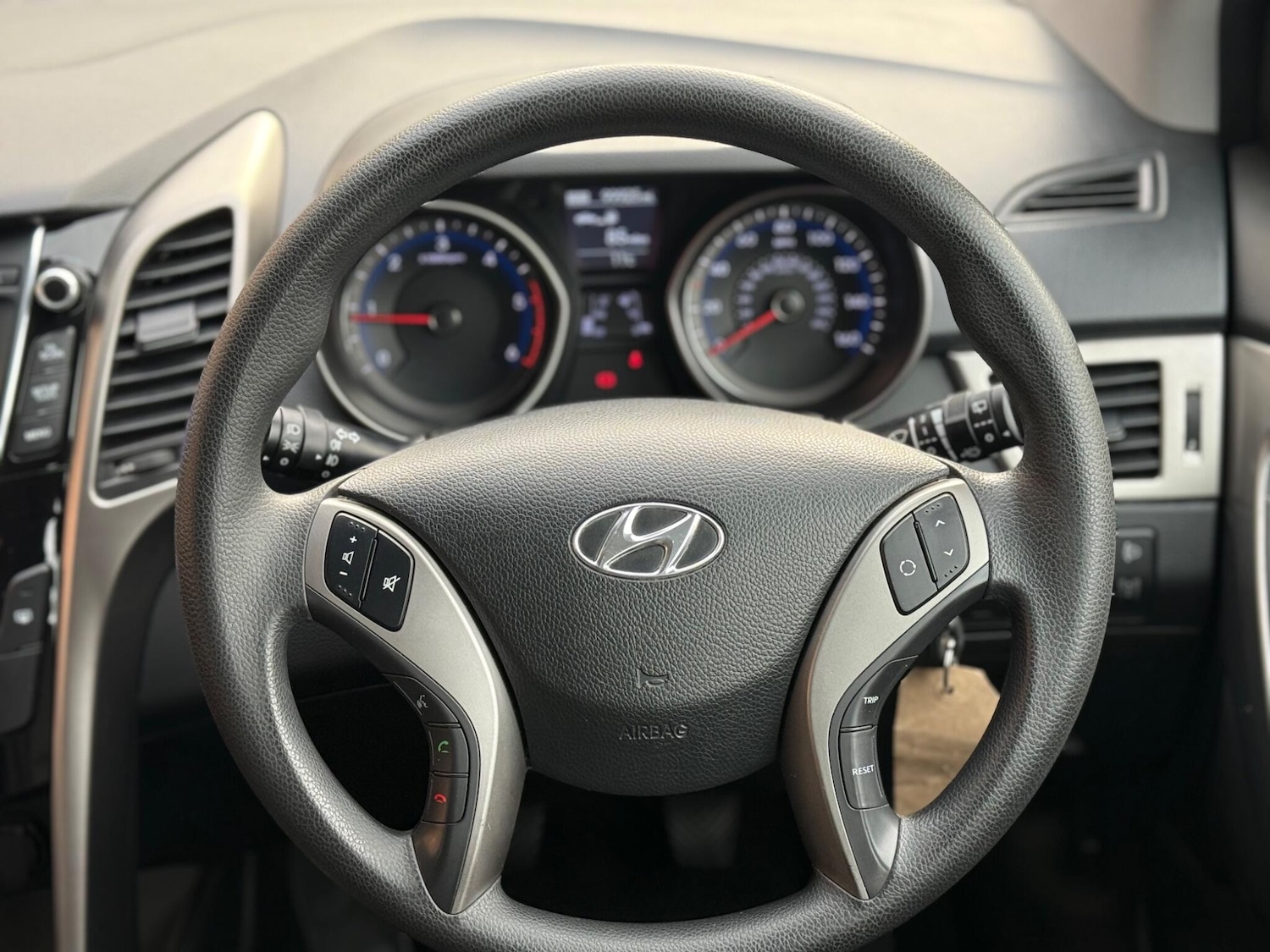 Used Hyundai i30 2015 for sale - 76349078: Photo 23