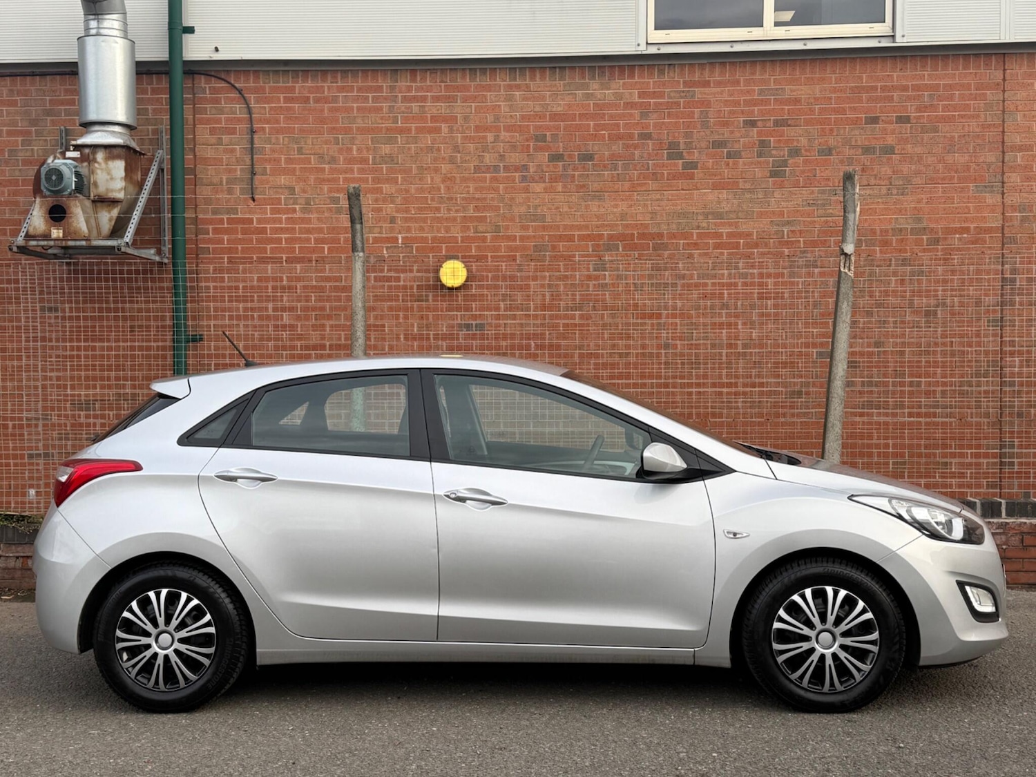 Used Hyundai i30 2015 for sale - 76349078: Photo 5