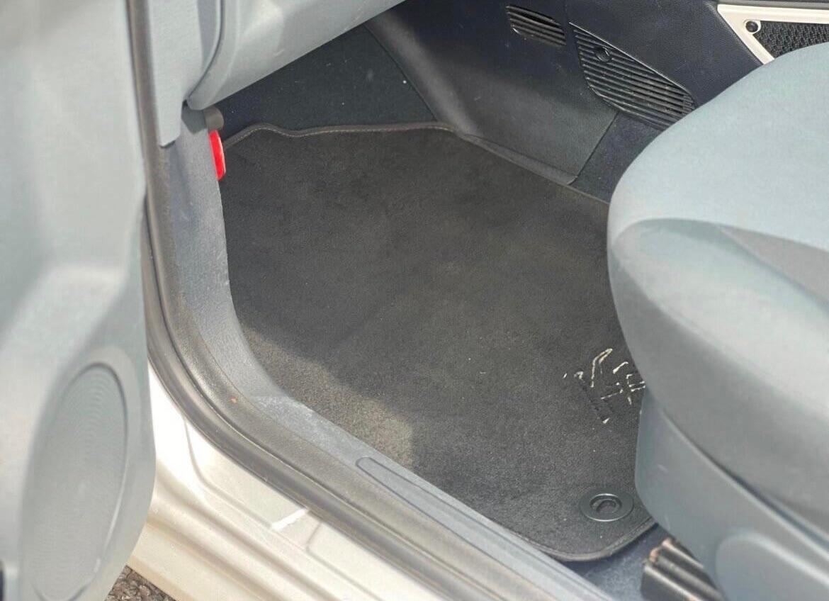 Used Ford Ka 2011 for sale - 76337079: Photo 32