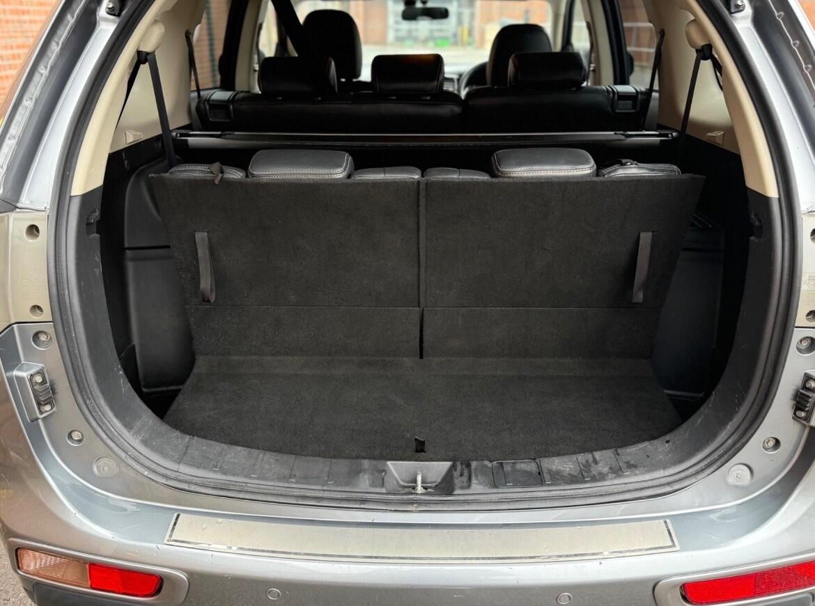 Used Mitsubishi Outlander 2016 for sale - 76878408: Photo 11