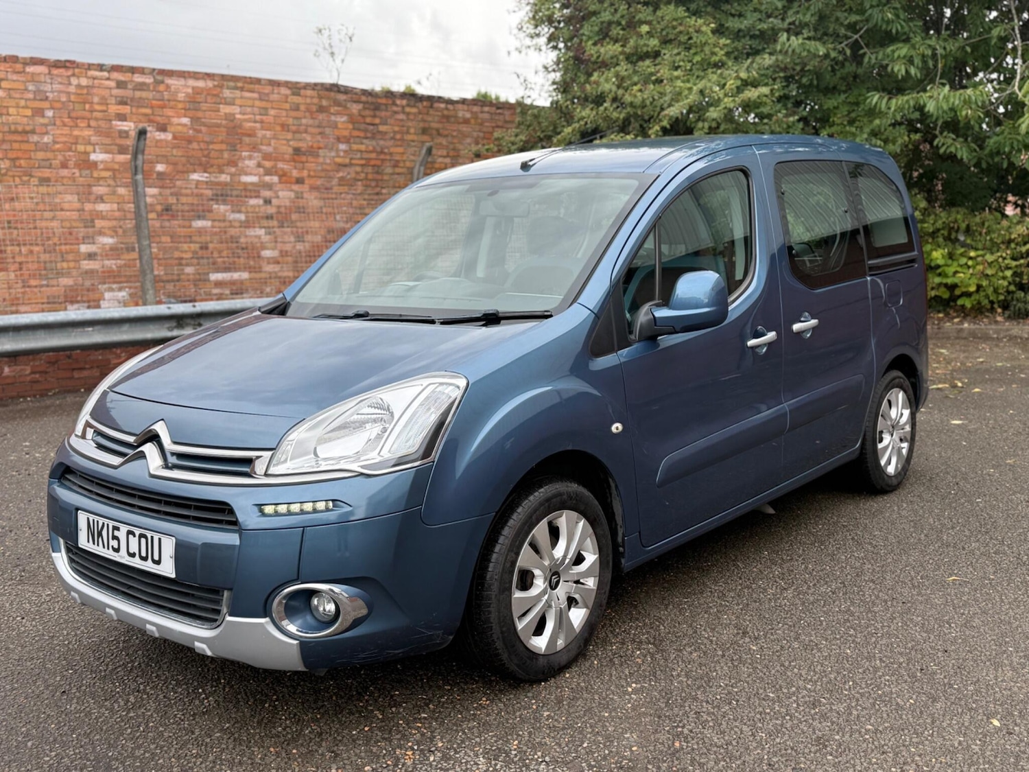 Vehicle 27